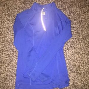 Athletic long sleeve top